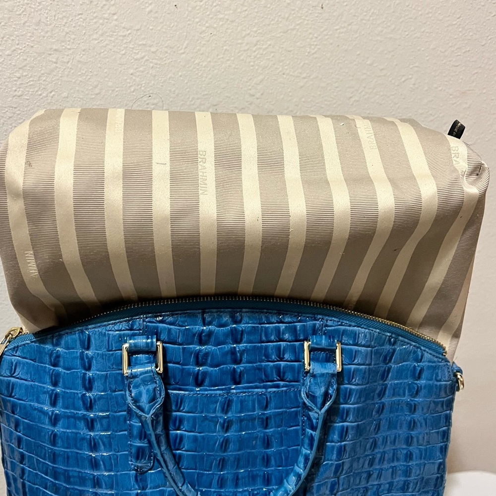 BRAHMIN DUXBURY Blue Crocodile Embossed Handbag 14 x 9.5 x 5 - Picture 8 of 11